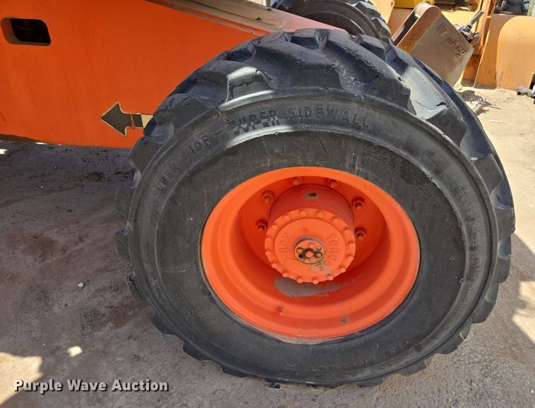 image for item EC0987 1999 JLG 450A boom lift