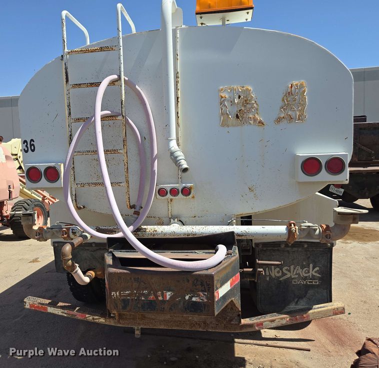 image for item EC0988 2001 Freightliner FL70 water truck