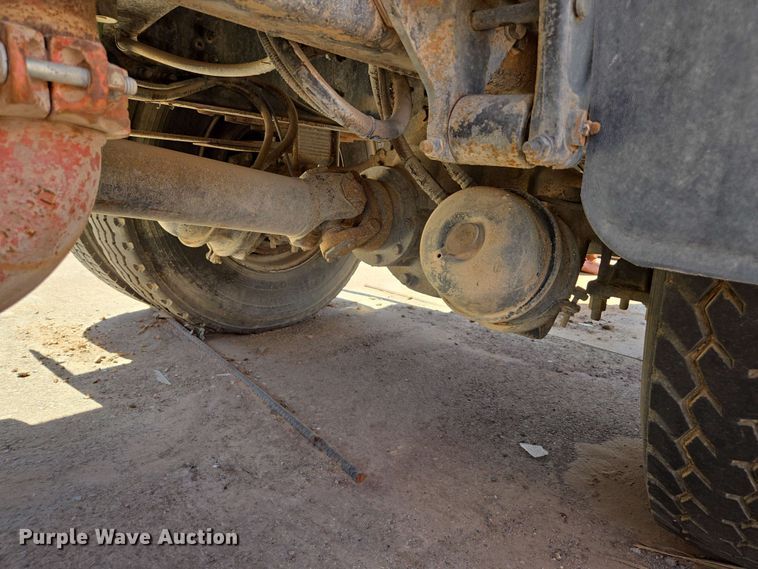 image for item EC0988 2001 Freightliner FL70 water truck