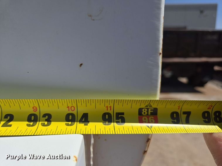 image for item EC0988 2001 Freightliner FL70 water truck