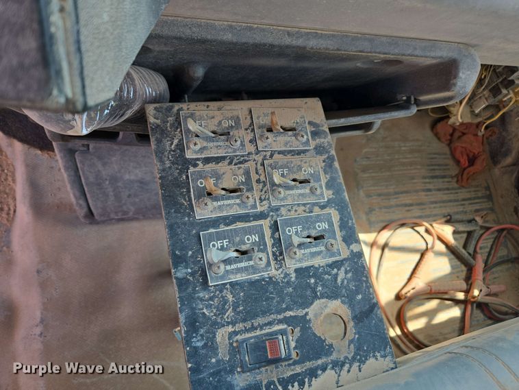 image for item EC0988 2001 Freightliner FL70 water truck