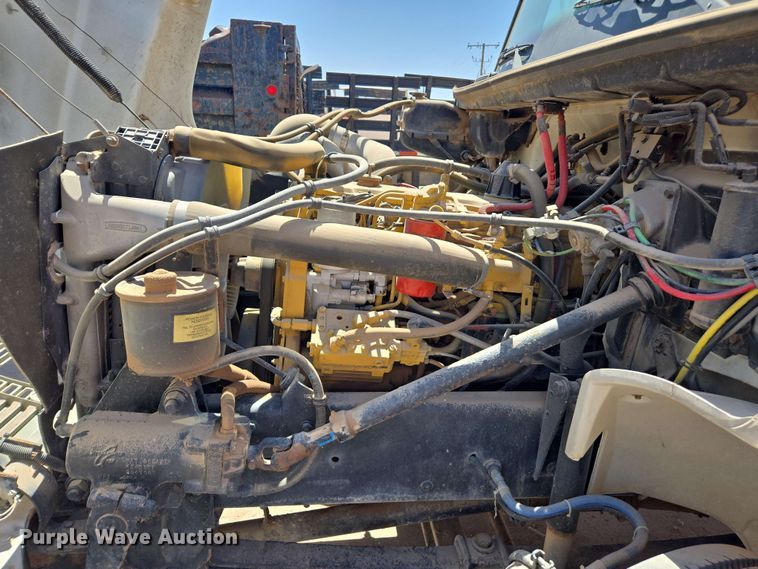 image for item EC0988 2001 Freightliner FL70 water truck