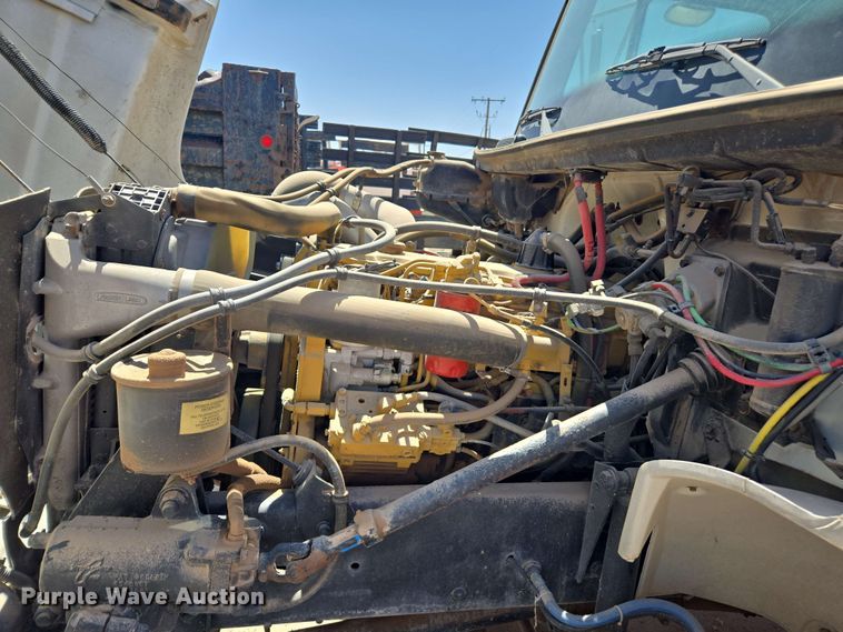 image for item EC0988 2001 Freightliner FL70 water truck