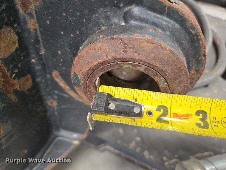 image for item EC1006 Caterpillar 1650XL backhoe auger