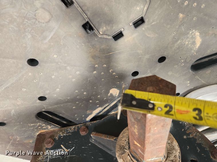 image for item EC1006 Caterpillar 1650XL backhoe auger