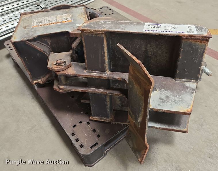 image for item EC1006 Caterpillar 1650XL backhoe auger