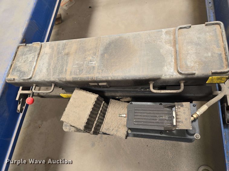 image for item EC1012 Rotary Lift SM014N001 four post automotive lift