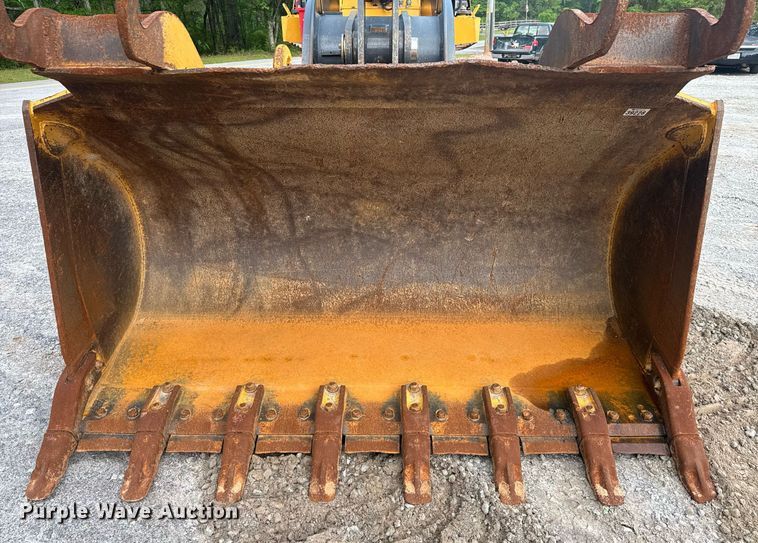 image for item EC3570 2018 John Deere 755K track loader