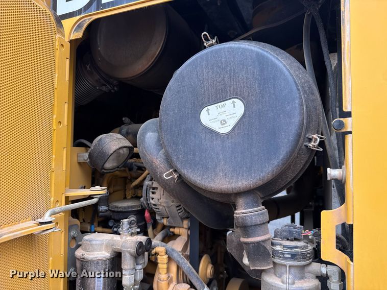 image for item EC3570 2018 John Deere 755K track loader