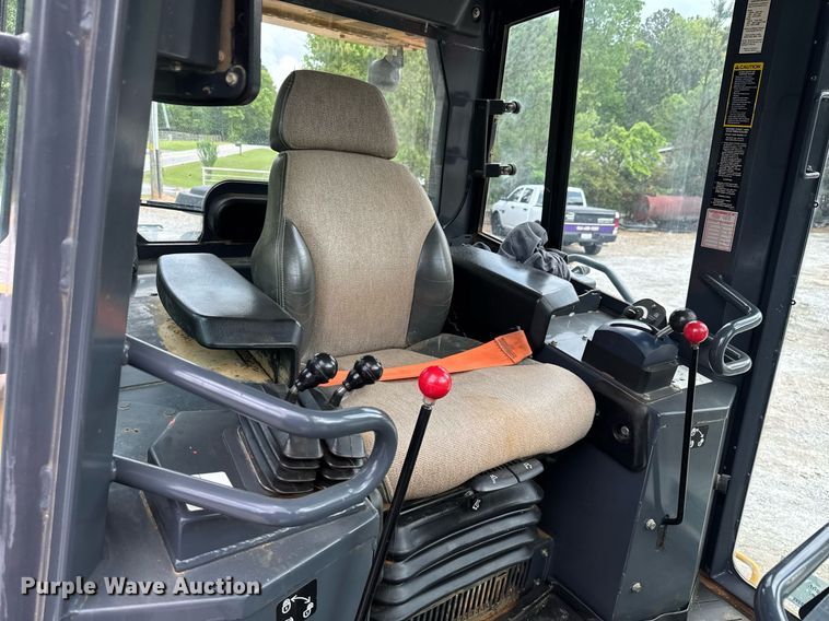 image for item EC3570 2018 John Deere 755K track loader