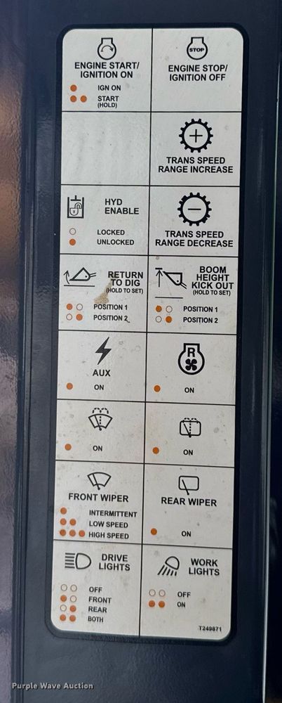 image for item EC3570 2018 John Deere 755K track loader