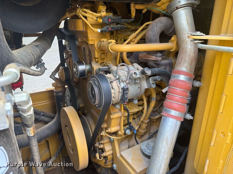 image for item EC3570 2018 John Deere 755K track loader