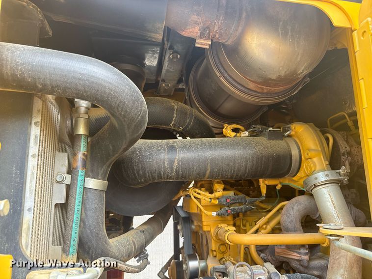 image for item EC3570 2018 John Deere 755K track loader