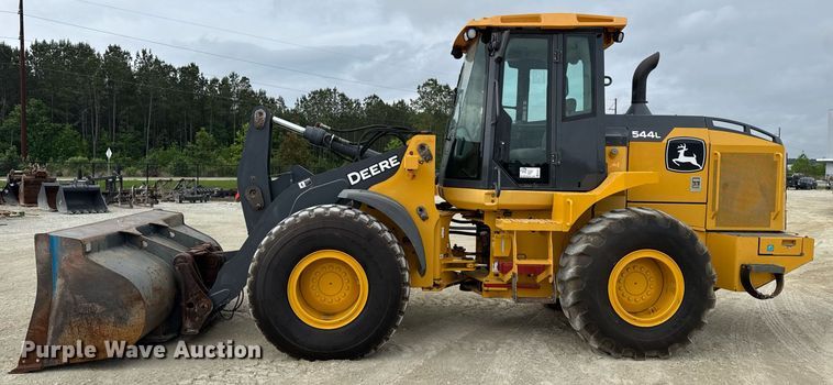 image for item EC3571 2019 John Deere 544L wheel loader