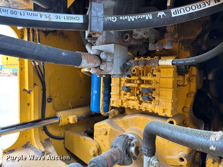 image for item EC3571 2019 John Deere 544L wheel loader