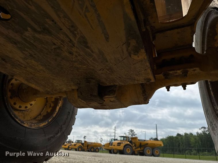 image for item EC3571 2019 John Deere 544L wheel loader