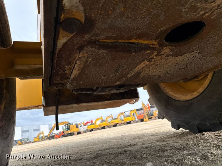 image for item EC3571 2019 John Deere 544L wheel loader