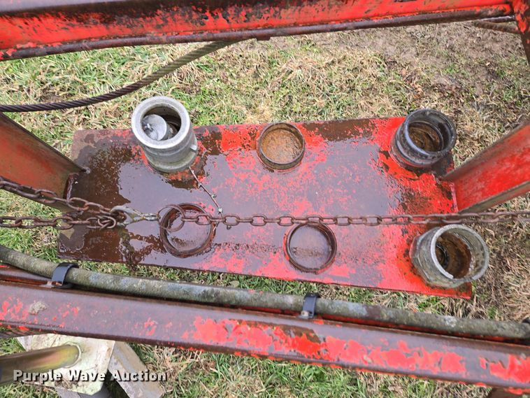 image for item EC3983 1983 Clough Equipment Co. tank trailer