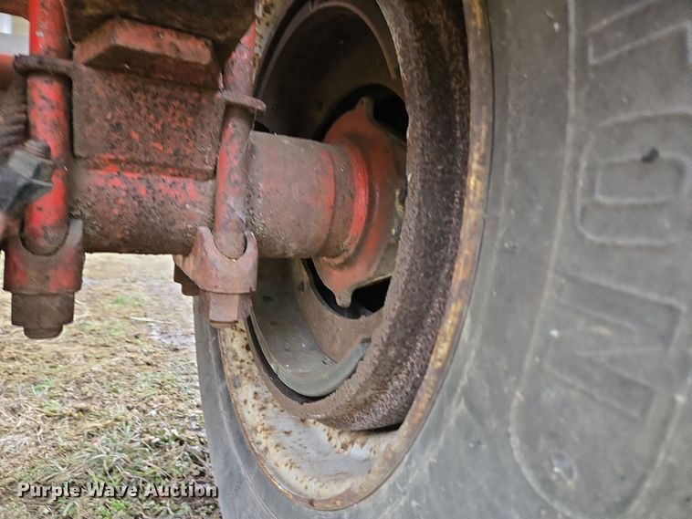 image for item EC3983 1983 Clough Equipment Co. tank trailer