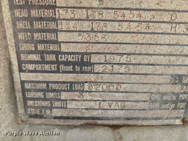 image for item EC3983 1983 Clough Equipment Co. tank trailer