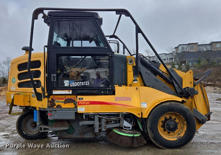 image for item EC4164 2009 Elgin Pelican Series NP street sweeper