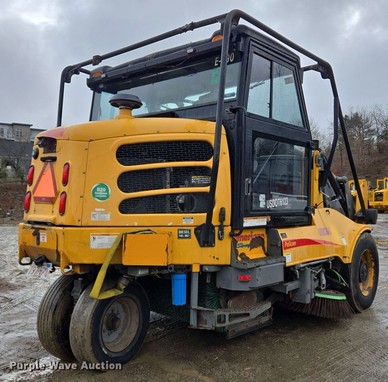 image for item EC4164 2009 Elgin Pelican Series NP street sweeper