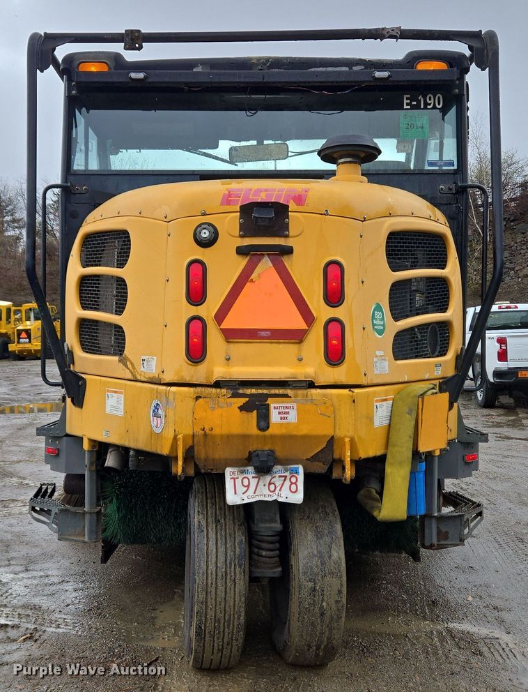 image for item EC4164 2009 Elgin Pelican Series NP street sweeper