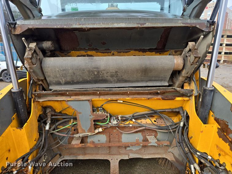 image for item EC4164 2009 Elgin Pelican Series NP street sweeper