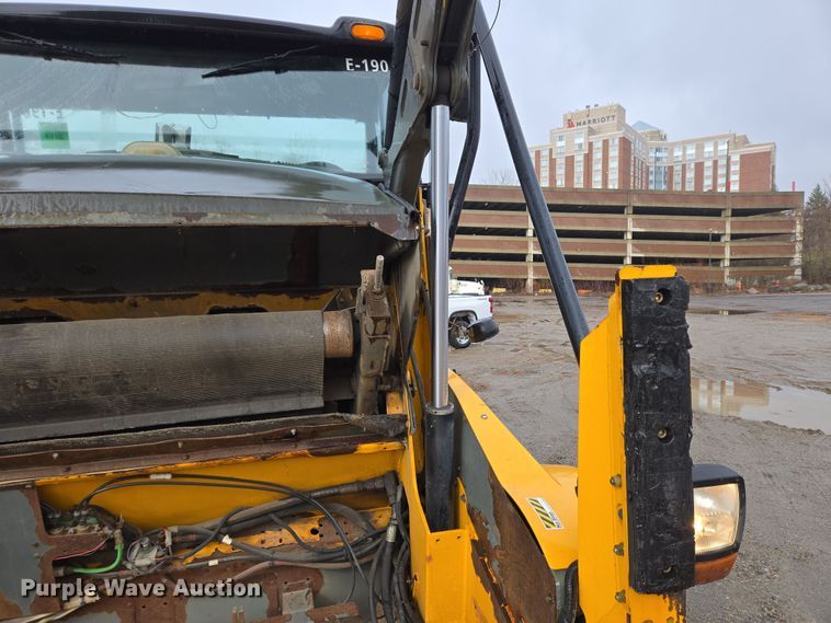 image for item EC4164 2009 Elgin Pelican Series NP street sweeper