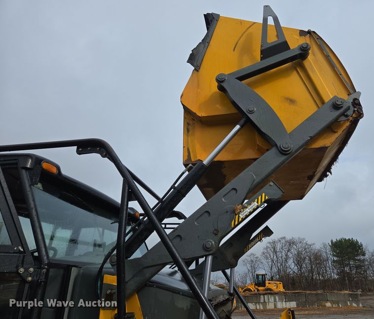 image for item EC4164 2009 Elgin Pelican Series NP street sweeper