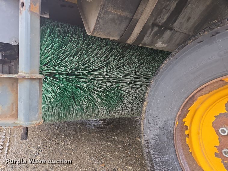 image for item EC4164 2009 Elgin Pelican Series NP street sweeper