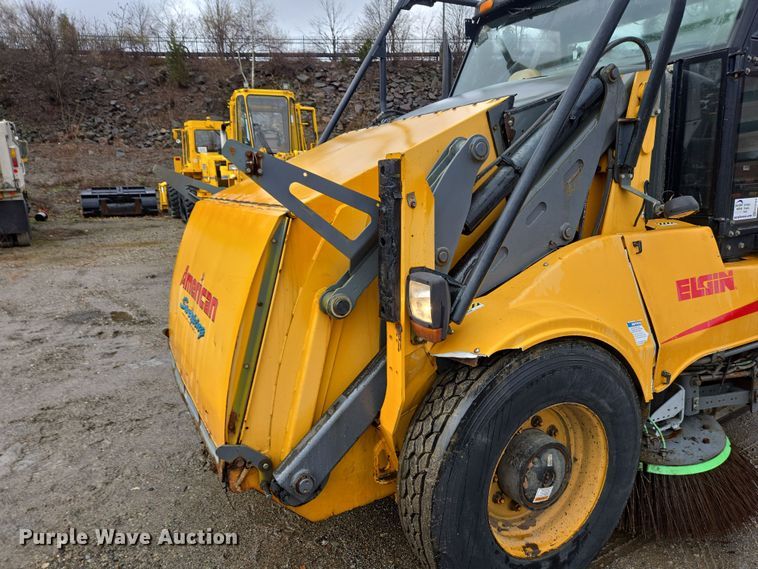 image for item EC4164 2009 Elgin Pelican Series NP street sweeper