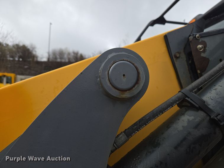 image for item EC4164 2009 Elgin Pelican Series NP street sweeper