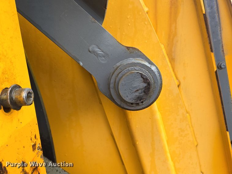 image for item EC4164 2009 Elgin Pelican Series NP street sweeper