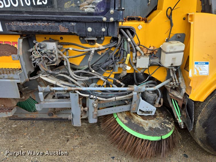 image for item EC4164 2009 Elgin Pelican Series NP street sweeper