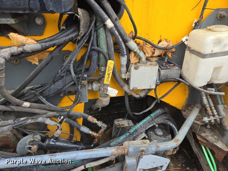 image for item EC4164 2009 Elgin Pelican Series NP street sweeper