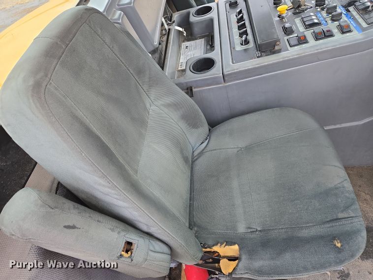 image for item EC4164 2009 Elgin Pelican Series NP street sweeper