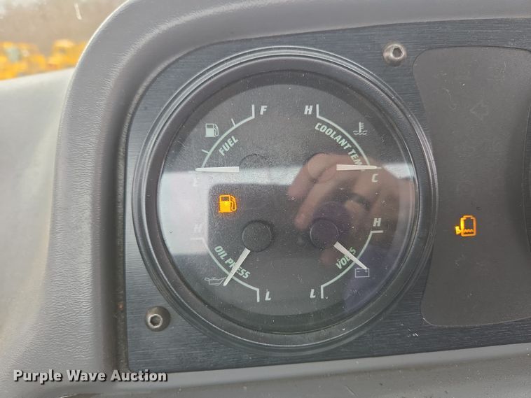 image for item EC4164 2009 Elgin Pelican Series NP street sweeper