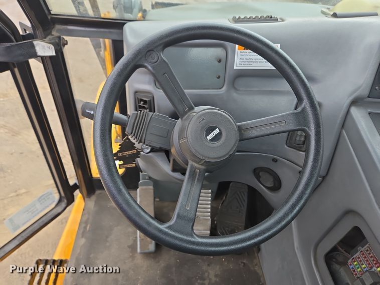 image for item EC4164 2009 Elgin Pelican Series NP street sweeper