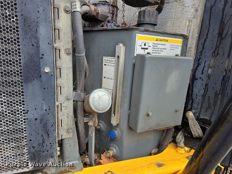 image for item EC4164 2009 Elgin Pelican Series NP street sweeper