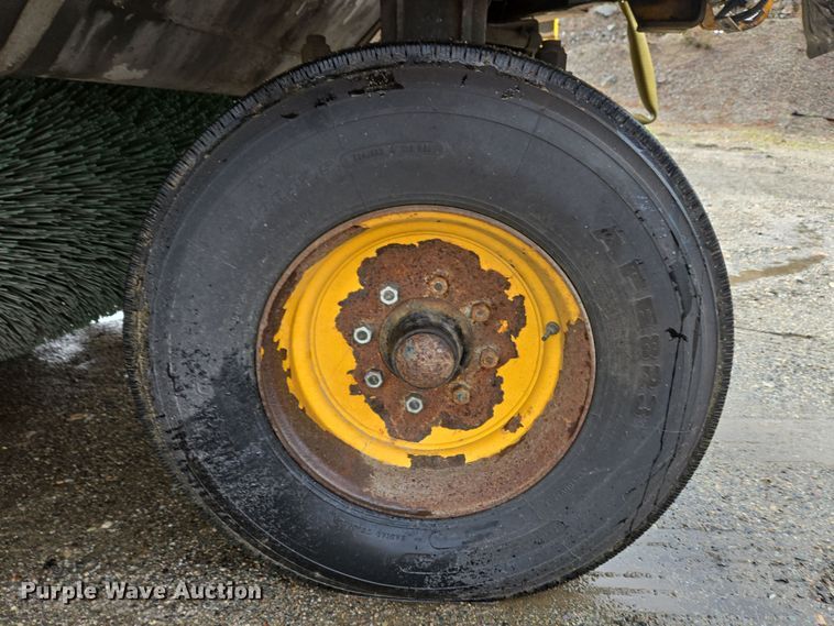 image for item EC4164 2009 Elgin Pelican Series NP street sweeper