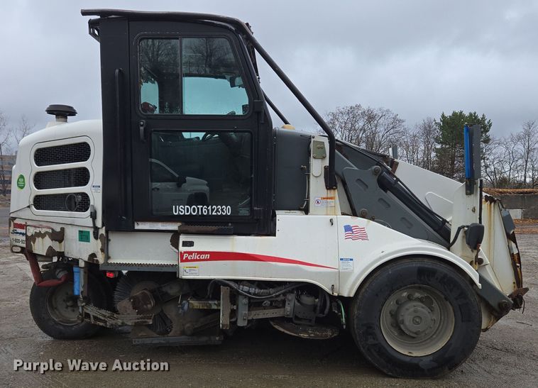 image for item EC4165 2015 Elgin Pelican Series NP street sweeper