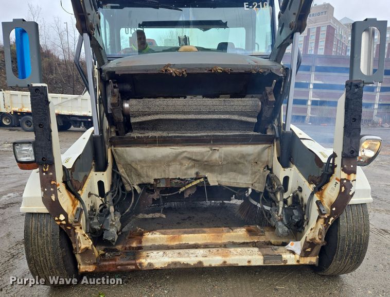 image for item EC4165 2015 Elgin Pelican Series NP street sweeper