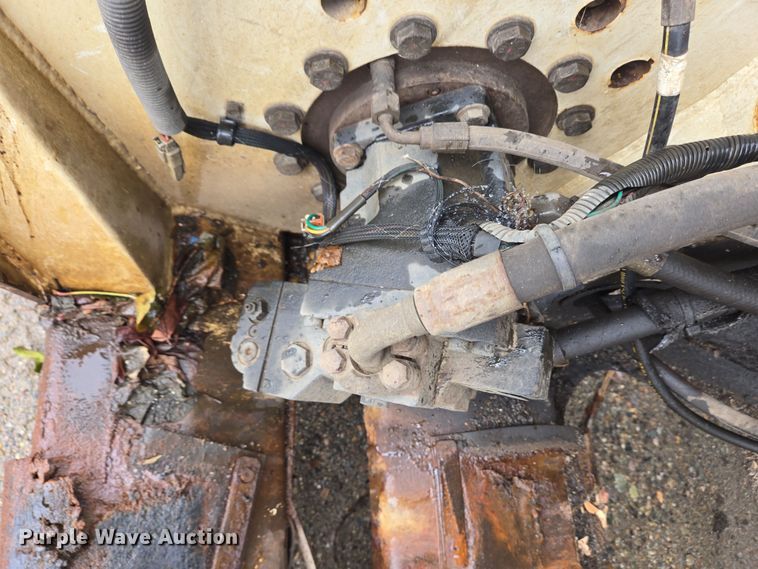 image for item EC4165 2015 Elgin Pelican Series NP street sweeper