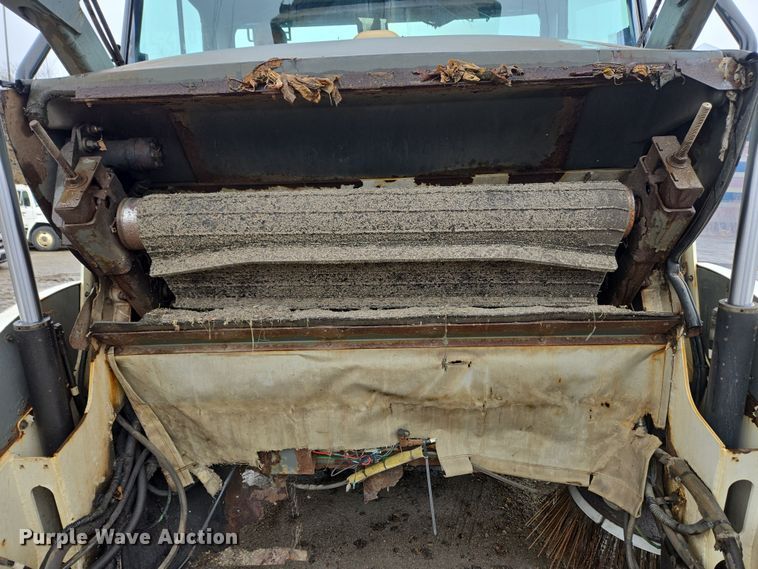 image for item EC4165 2015 Elgin Pelican Series NP street sweeper