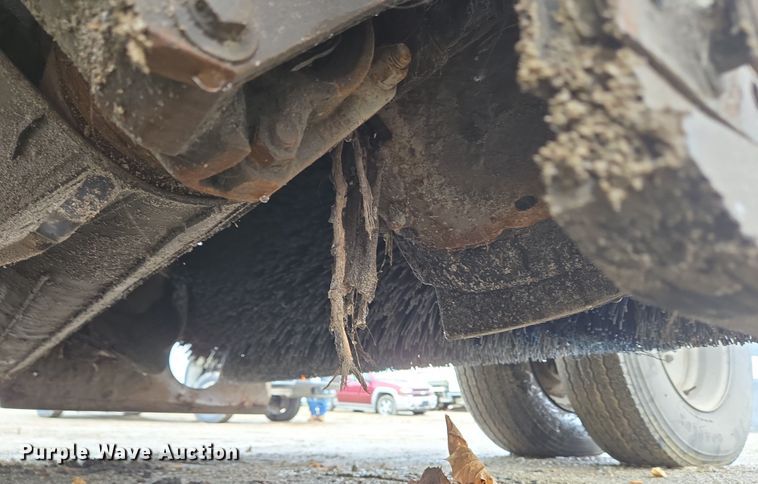 image for item EC4165 2015 Elgin Pelican Series NP street sweeper