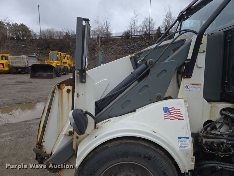 image for item EC4165 2015 Elgin Pelican Series NP street sweeper