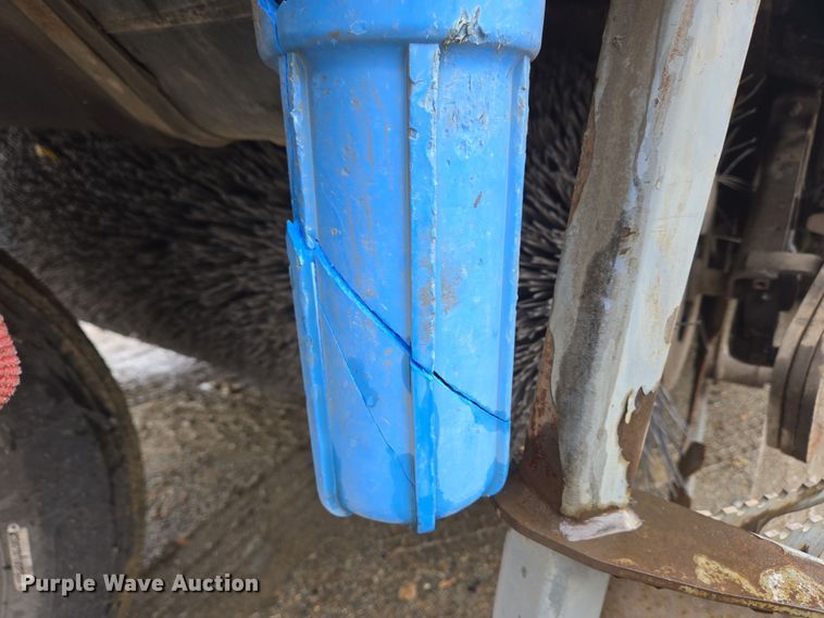 image for item EC4165 2015 Elgin Pelican Series NP street sweeper