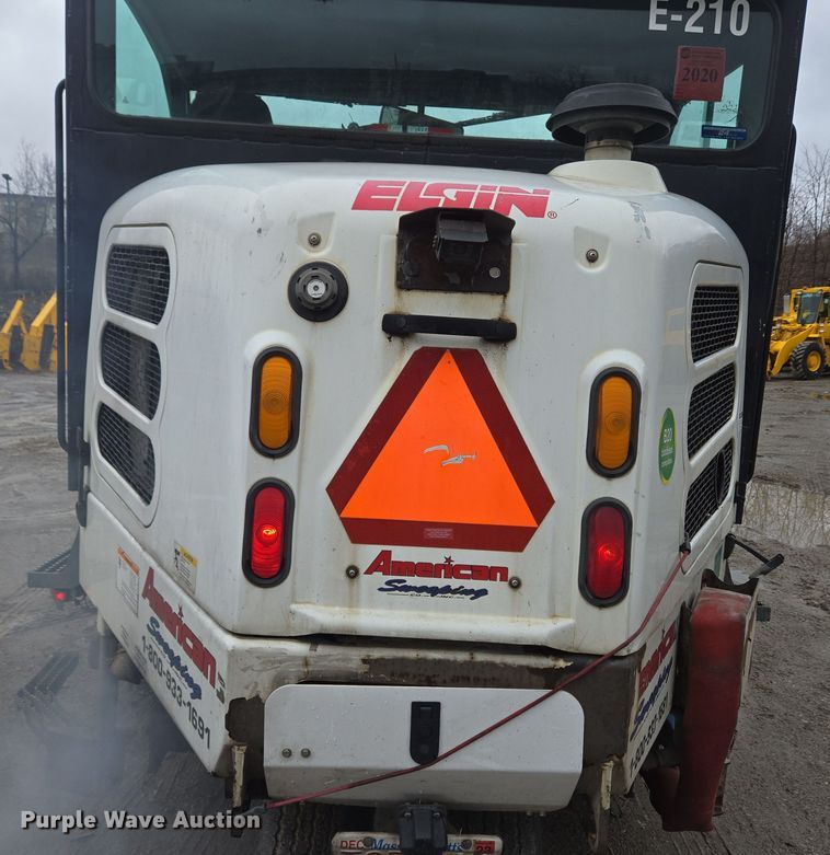 image for item EC4165 2015 Elgin Pelican Series NP street sweeper