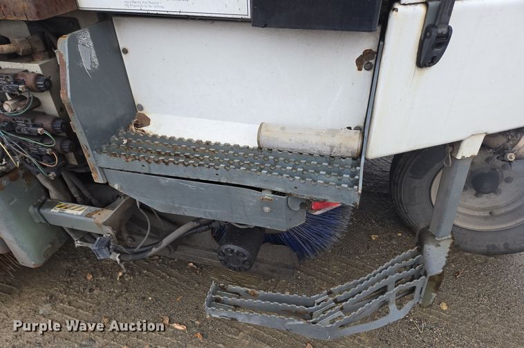 image for item EC4165 2015 Elgin Pelican Series NP street sweeper